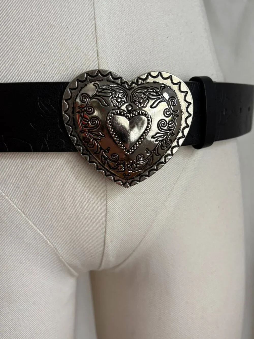 True Religion Belt Large Heart Buckle Black Silver Western Cowgirl Boho Y2K M/L
